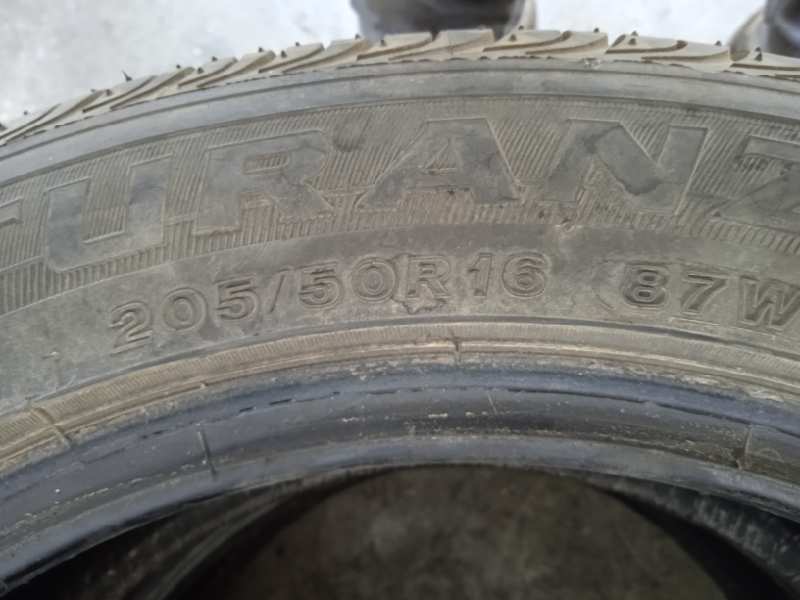 PAREJA NEUMATICO SEAT LEON (1P1) *   |   0.05 - ...