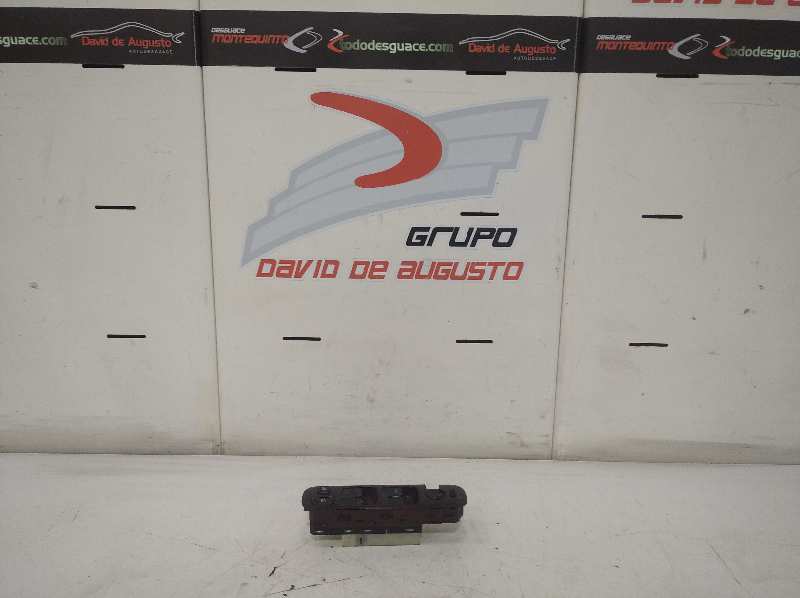 MANDO ELEVALUNAS DELANTERO IZQUIERDO