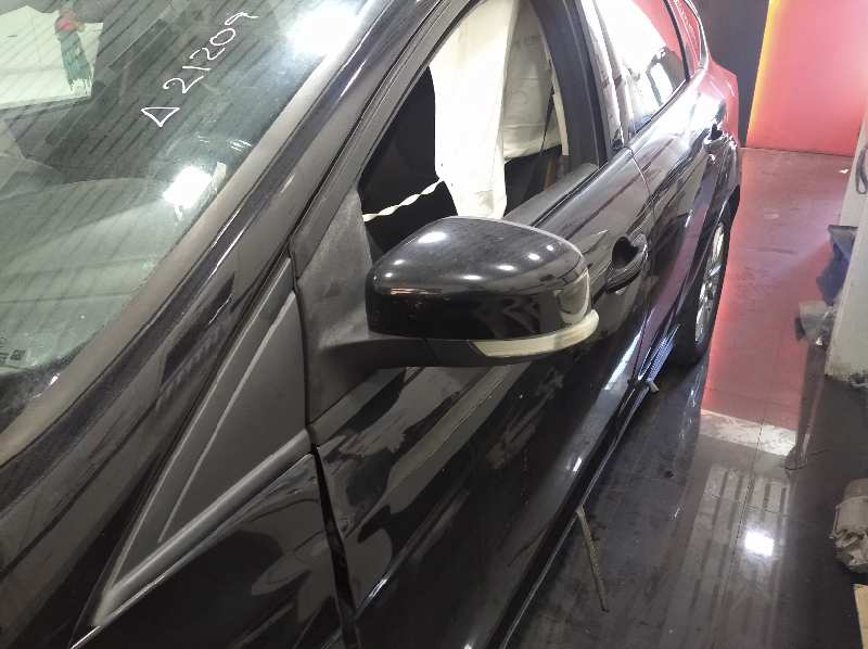 FORD FOCUS LIM. (CB8) Titanium   |   07.10 - 12.15 foto 3
