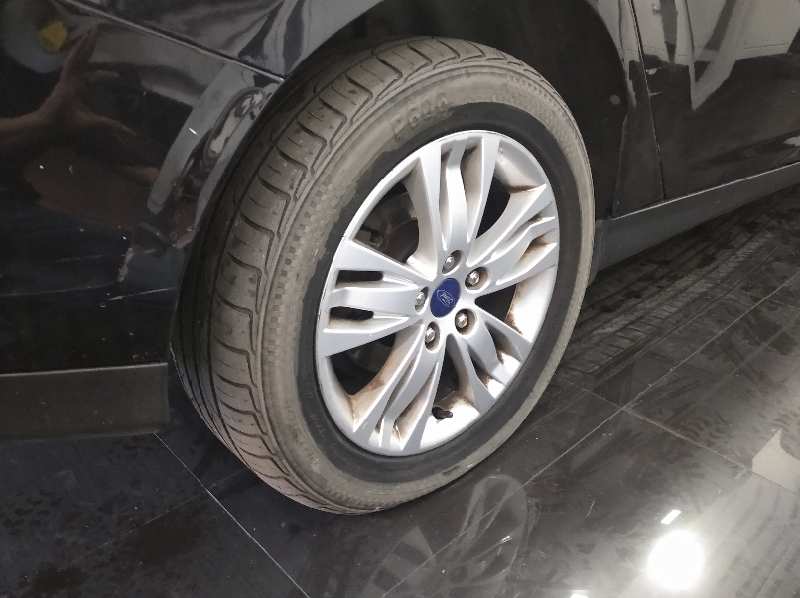 FORD FOCUS LIM. (CB8) Titanium   |   07.10 - 12.15 foto 7