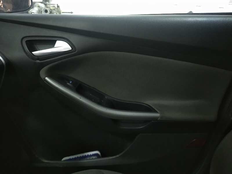 FORD FOCUS LIM. (CB8) Titanium   |   07.10 - 12.15