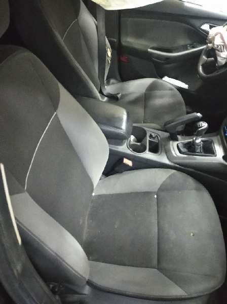 FORD FOCUS LIM. (CB8) Titanium   |   07.10 - 12.15