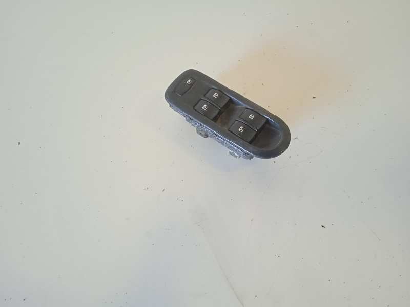 MANDO ELEVALUNAS DELANTERO IZQUIERDO RENAULT SCENIC II Confort Authentique