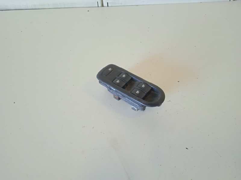 MANDO ELEVALUNAS DELANTERO IZQUIERDO RENAULT SCENIC II Confort Authentique