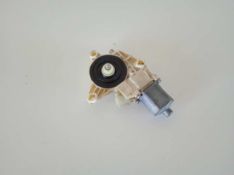 MOTOR ELEVALUNAS DELANTERO DERECHO MERCEDES CLASE C (W204) BERLINA C 200 CDI BlueEfficiency (204.001)   |   10.09 - 12.11