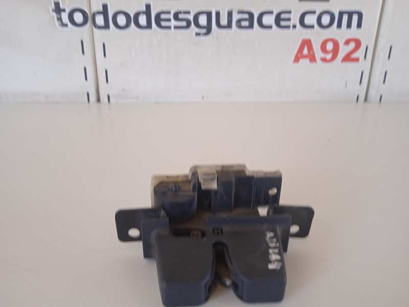 CERRADURA MALETERO / PORTON RENAULT MEGANE II BERLINA 5P Confort Authentique