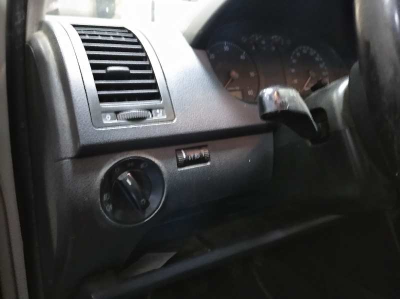 VOLKSWAGEN POLO (9N3) CrossPolo   |   02.06 - 12.09 foto 9