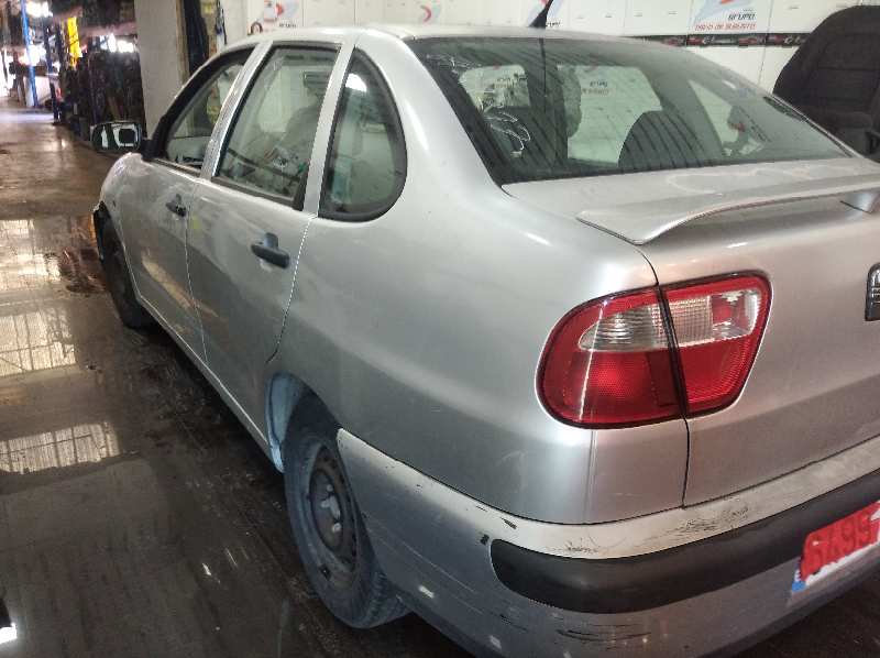 SEAT CORDOBA BERLINA (6K2) Signo   |   08.99 - 12.99 foto 6
