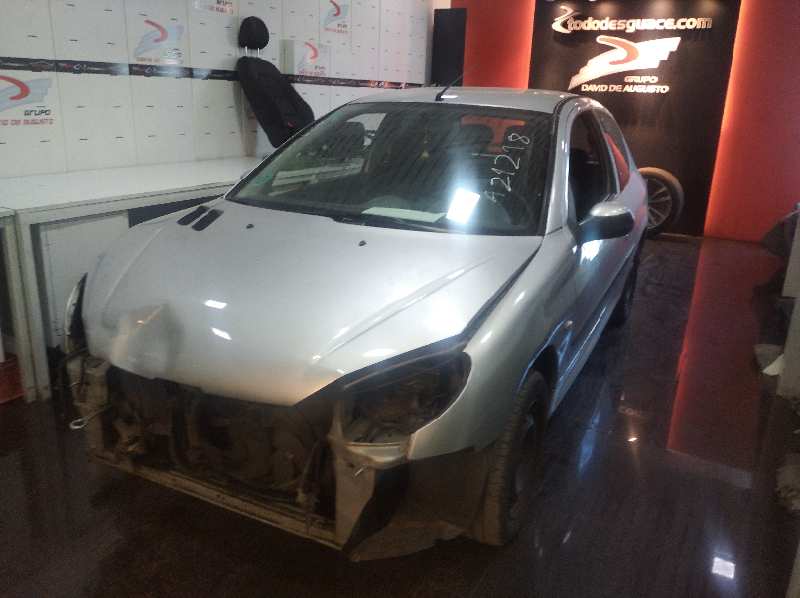 PEUGEOT 206 BERLINA X-Line   |   10.02 - 12.06