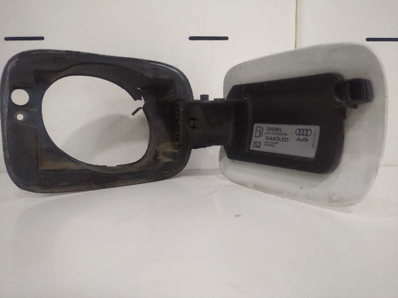 TAPA EXTERIOR COMBUSTIBLE foto 2
