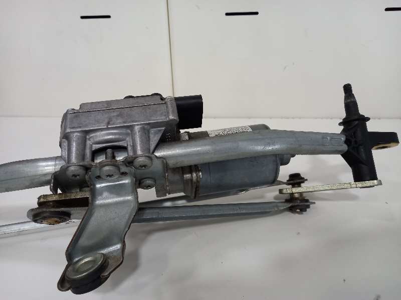 MOTOR LIMPIA DELANTERO foto 4