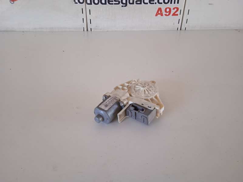 MOTOR ELEVALUNAS TRASERO IZQUIERDO PEUGEOT 407 SW ST Confort