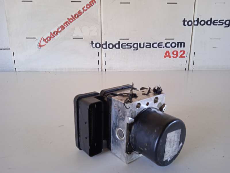 ABS FORD FOCUS LIM. (CB8) Titanium   |   07.10 - 12.15
