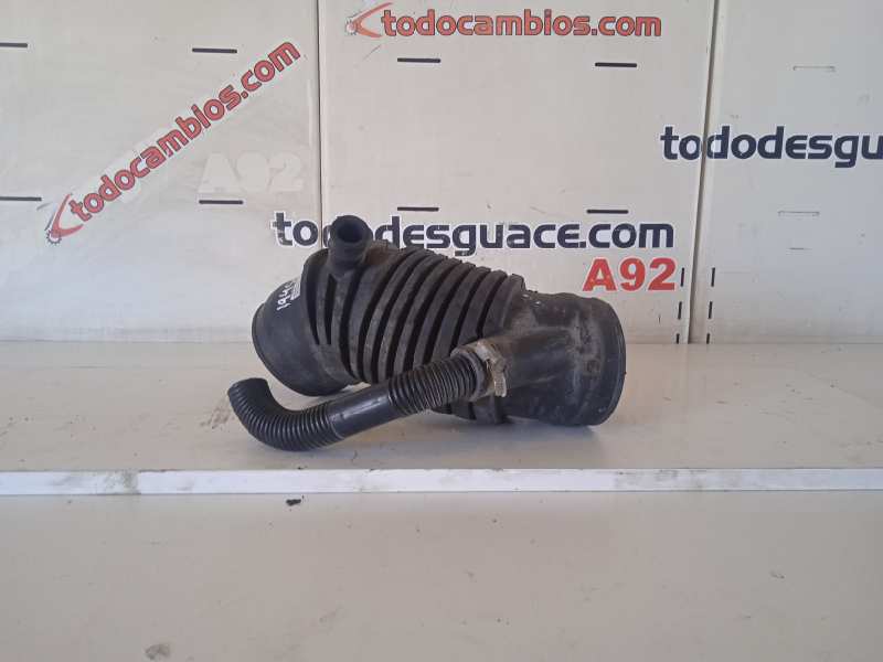 TUBO ADMISION DE AIRE MERCEDES ATEGO 4-CILINDROS 4X2/BM 970/2/5/6 712    (4X2)  OM 904 LA L (Largo)   |   09.97 - 12.04