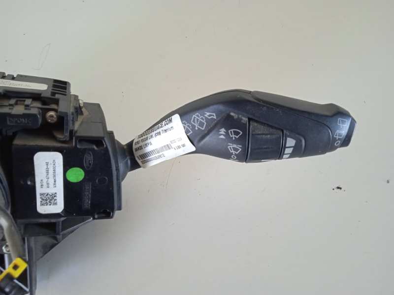 MANDO LIMPIA FORD FOCUS LIM. (CB8) Titanium   |   07.10 - 12.15