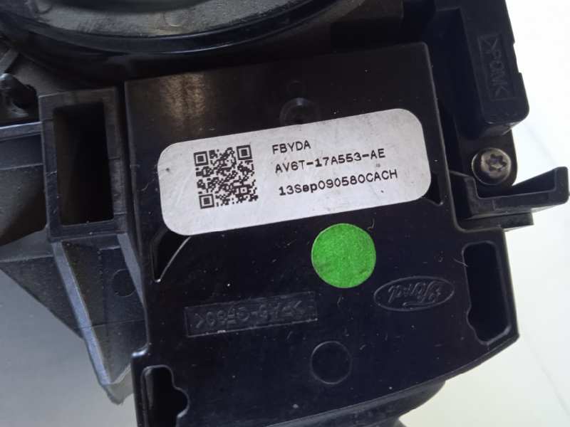 MANDO LIMPIA FORD FOCUS LIM. (CB8) Titanium   |   07.10 - 12.15