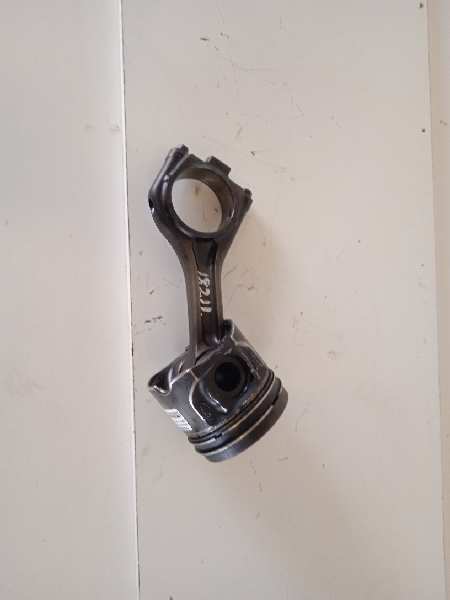 PISTON Y BIELA JAGUAR XE Portfolio   |   10.14 - 12.18