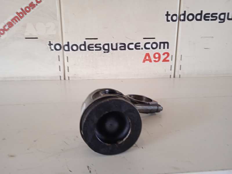 PISTON Y BIELA JAGUAR XE Portfolio   |   10.14 - 12.18