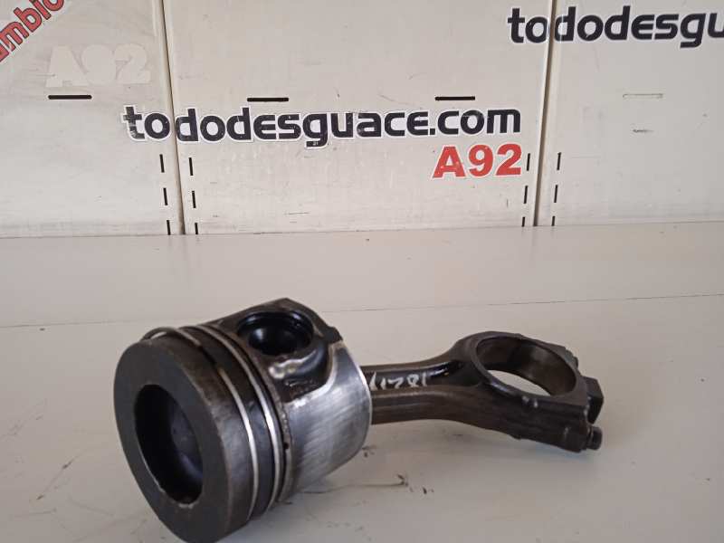 PISTON Y BIELA JAGUAR XE Portfolio   |   10.14 - 12.18