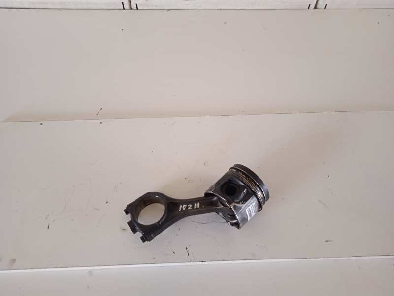 PISTON Y BIELA JAGUAR XE Portfolio   |   10.14 - 12.18