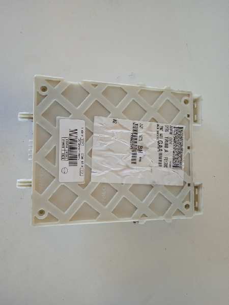 CAJA RELES / FUSIBLES FORD FOCUS LIM. (CB8) Titanium   |   07.10 - 12.15