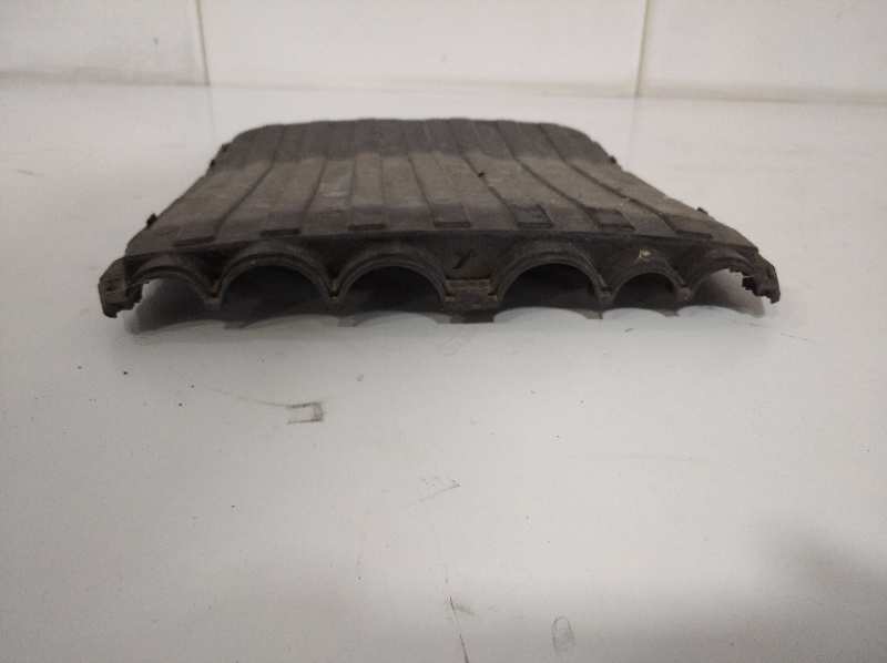 TAPA CAJA FUSIBLES MERCEDES-BENZ ANTOS BM 963.XXX 2-ACHSER 18XX 4x2 OM470 SZM M ClassicSpace