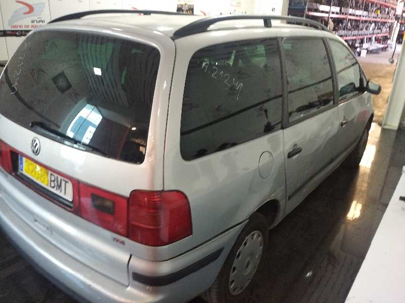 VOLKSWAGEN SHARAN (7M6/7M9) Conceptline   |   04.00 - 12.03 foto 3