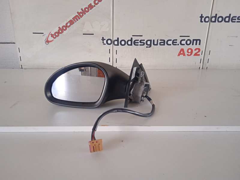 RETROVISOR IZQUIERDO ELECTRICO
