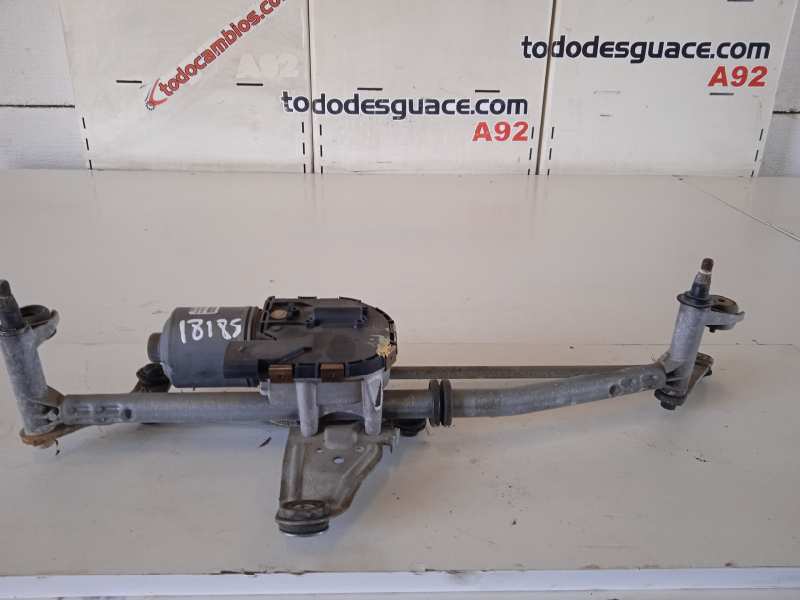 MOTOR LIMPIA DELANTERO VOLKSWAGEN PASSAT VARIANT (3C5) Advance   |   08.05 - 12.09