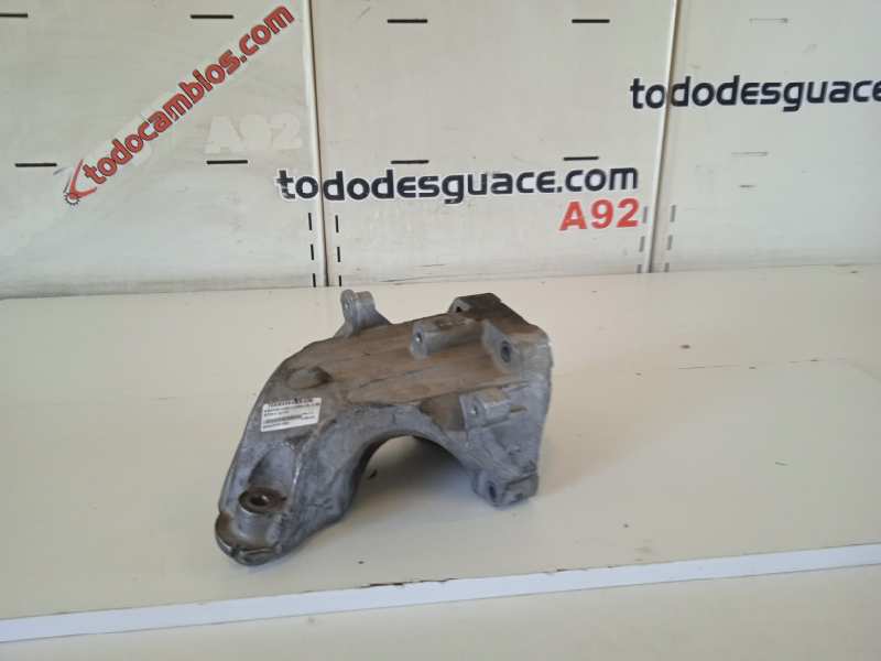 SOPORTE MOTOR MERCEDES CLASE C (W204) LIM. C 220 CDI BlueEfficiency (204.002)   |   01.11 - 12.14