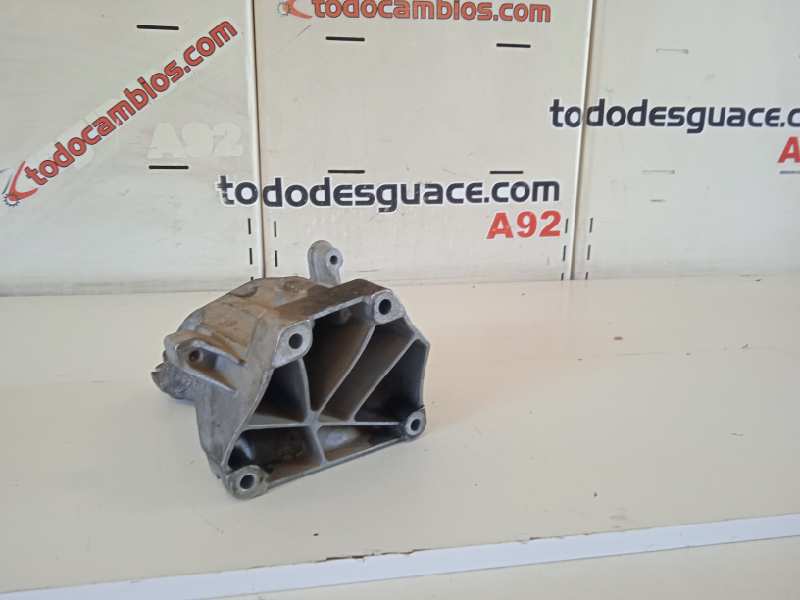 SOPORTE MOTOR MERCEDES CLASE C (W204) LIM. C 220 CDI BlueEfficiency (204.002)   |   01.11 - 12.14