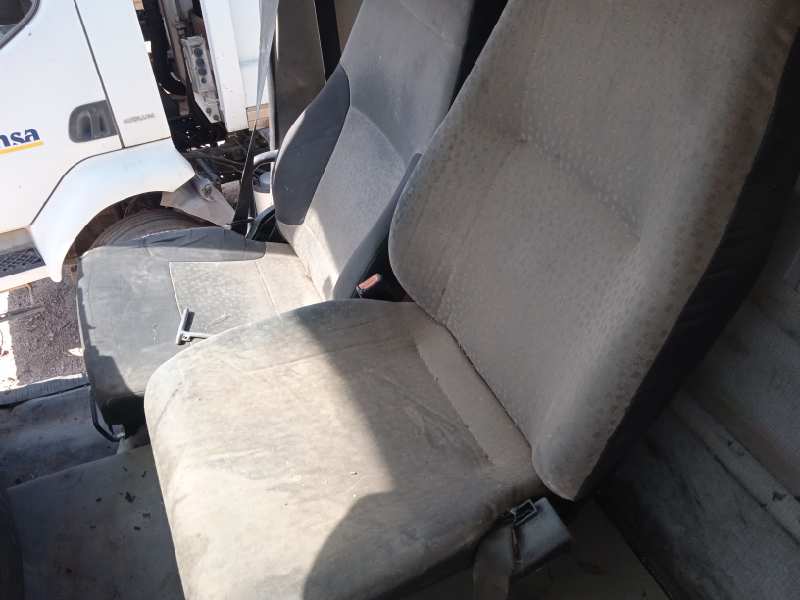 RENAULT PREMIUM DISTRIBUTION Fg 4x2 Corto Motor 7,2 Ltr. - 206 kW Diesel