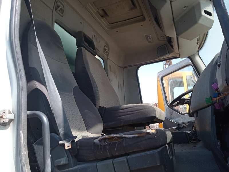 RENAULT PREMIUM DISTRIBUTION Fg 4x2 Corto Motor 7,2 Ltr. - 206 kW Diesel
