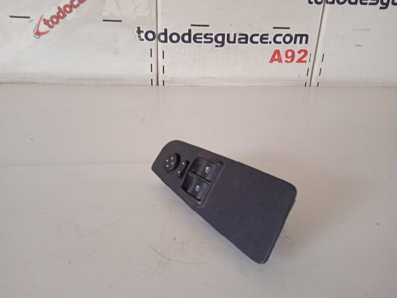 MANDO ELEVALUNAS DELANTERO IZQUIERDO FIAT GRANDE PUNTO (199) *   |   0.05 - ...