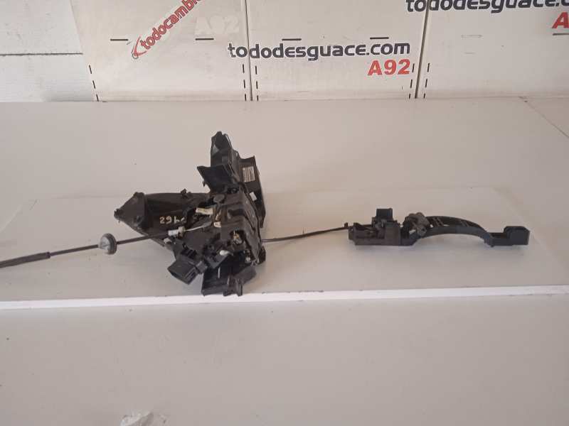 CERRADURA PUERTA DELANTERA DERECHA FORD FOCUS BERLINA (CAP) Ambiente (D)   |   04.06 - ...