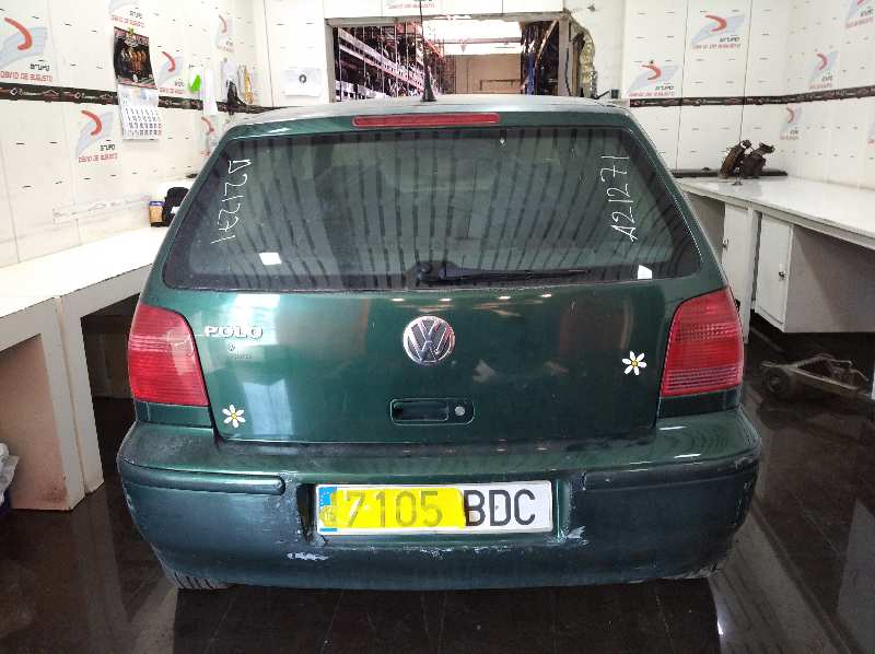 VOLKSWAGEN POLO BERLINA (6N2) Conceptline   |   10.99 - 12.02 foto 5