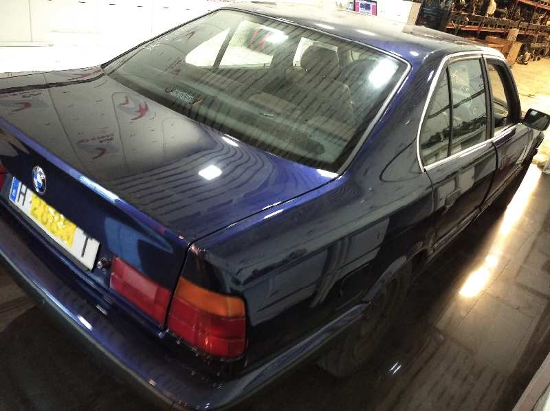 BMW SERIE 5 BERLINA (E34) 518i   |   01.93 - ... foto 4