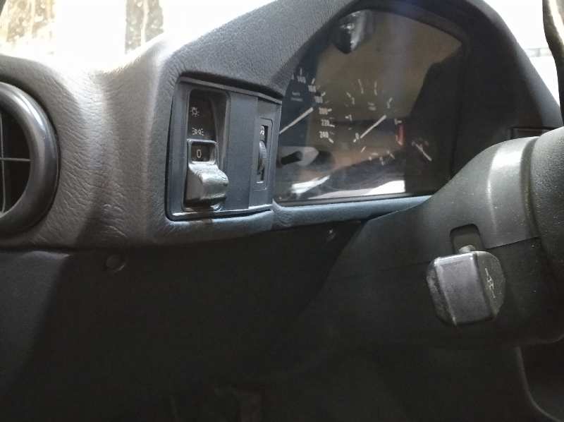 BMW SERIE 5 BERLINA (E34) 518i   |   01.93 - ... foto 8