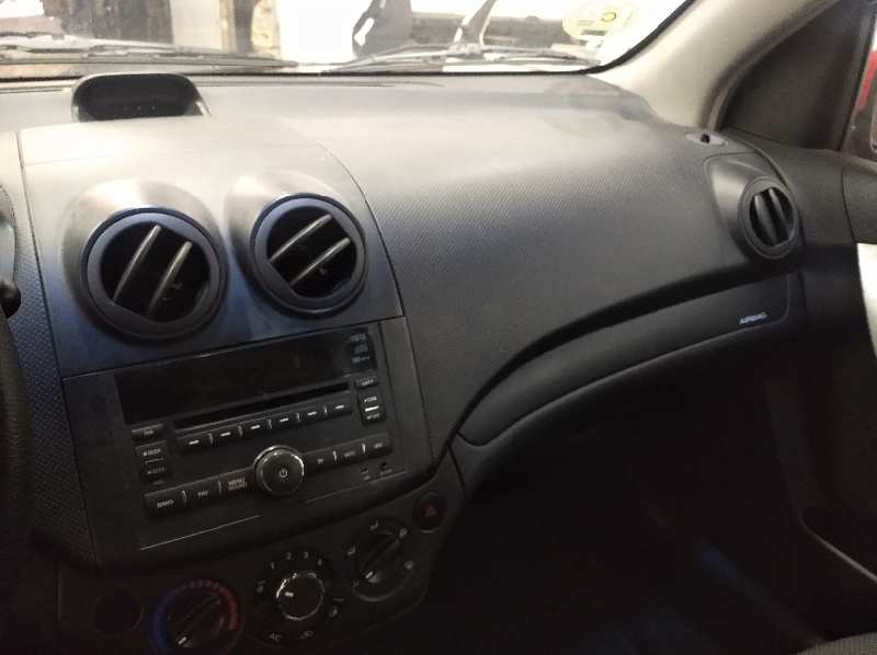 CHEVROLET AVEO LS   |   04.08 - 12.12 foto 10