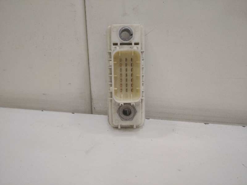 ALOJAMIENTO DEL CONECTOR foto 3