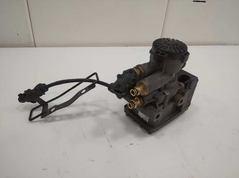 VALVULA MODULADORA EBS foto 2
