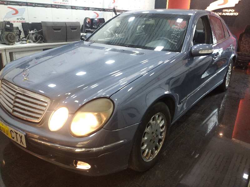 MERCEDES CLASE E (W211) BERLINA E 270 CDI (211.016)   |   01.02 - 12.05 foto 2