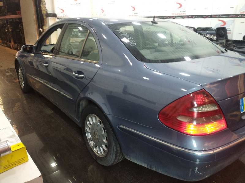 MERCEDES CLASE E (W211) BERLINA E 270 CDI (211.016)   |   01.02 - 12.05 foto 6