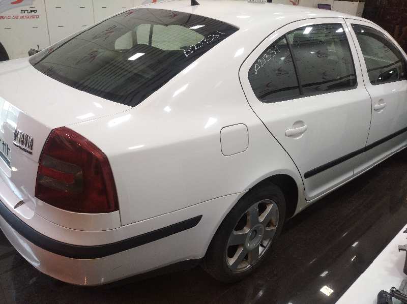 SKODA OCTAVIA BERLINA (1Z3) Active   |   0.04 - ... foto 8