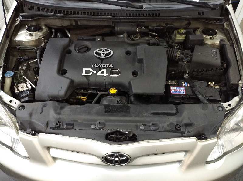 TOYOTA COROLLA (E12) 2.0 D-4D Linea Luna Berlina   |   10.01 - 12.04