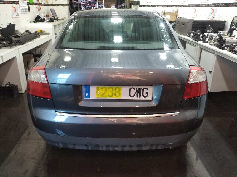 AUDI A4 BERLINA (8E) 2.7 TDI (DPF)   |   12.05 - 12.07 foto 6