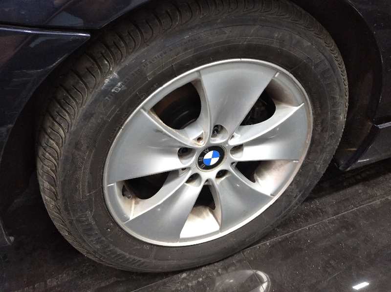 BMW SERIE 3 BERLINA (E90) 320d   |   09.07 - 12.10 foto 9