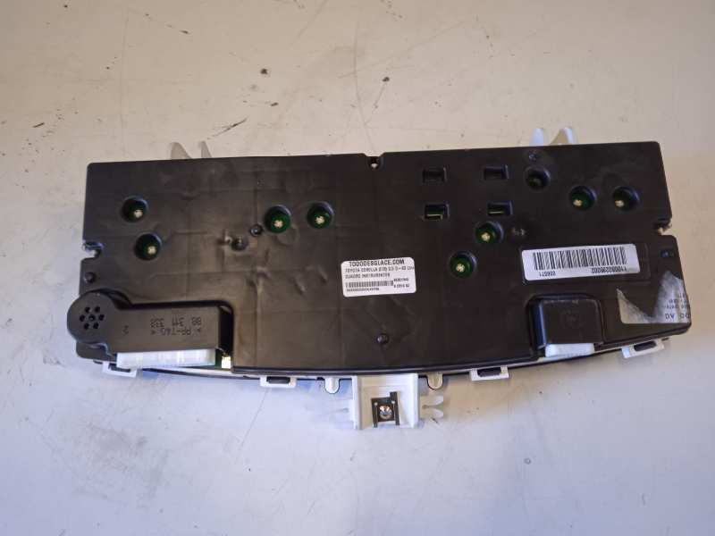 CUADRO INSTRUMENTOS TOYOTA COROLLA (E12) 2.0 D-4D Linea Luna Berlina   |   10.01 - 12.04