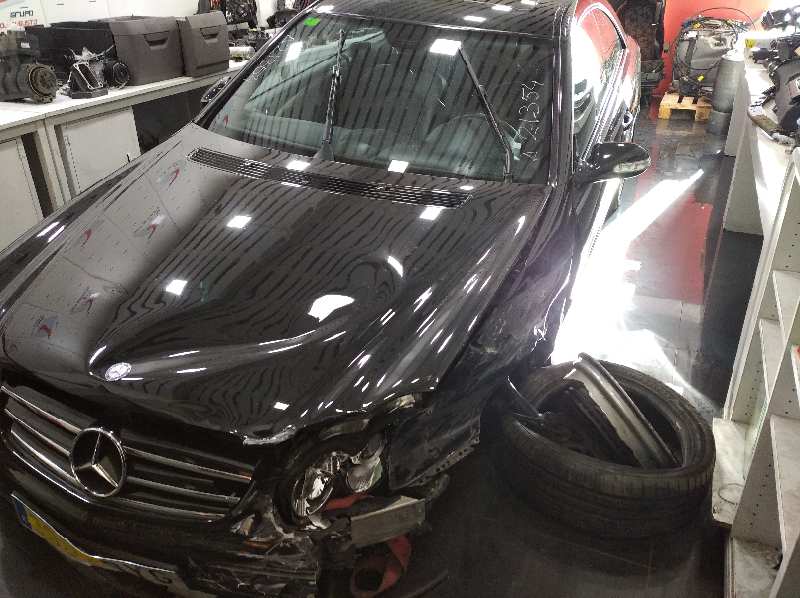 MERCEDES CLASE CLK (W209) COUPE 320 CDI (209.320)   |   05.05 - 12.09 foto 3
