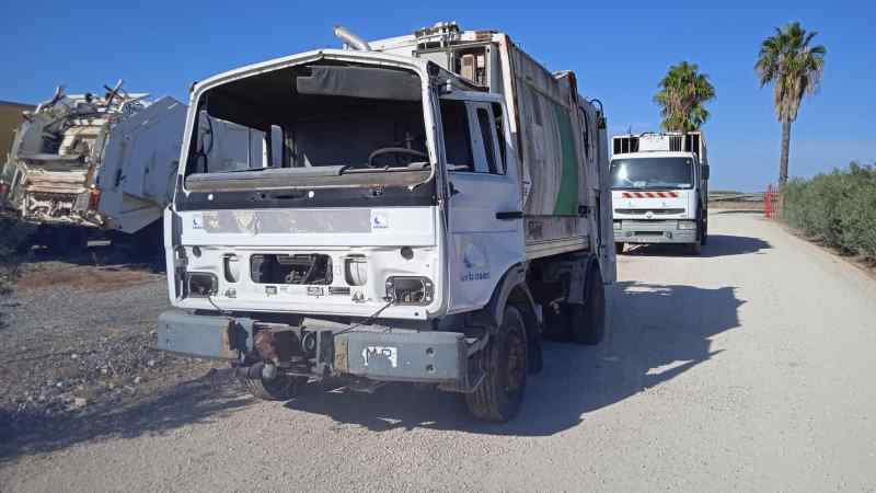 RENAULT MIDLINER 180 4X2 EURO 2 6.174 CM3 6 cilindros